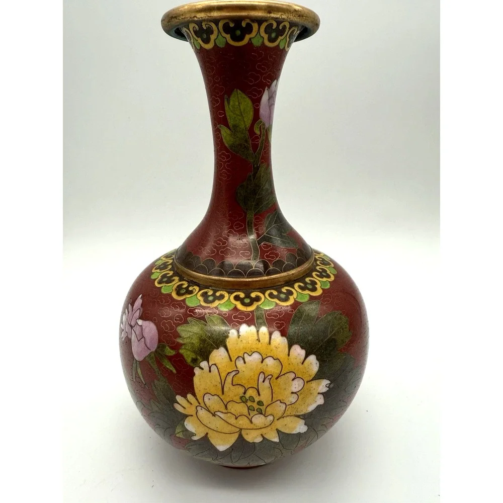 Vintage Jingfa Chinese Enamel on Brass Cloisonné‎ Red Floral Vase 8.25